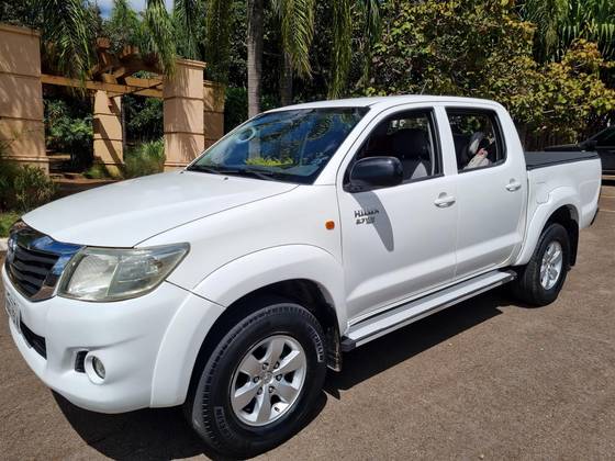 TOYOTA HILUX 2.7 SR 4X2 CD 16V FLEX 4P AUTOMÁTICO TOYOTA HILUX 2.7 SR 4X2 CD 16V FLEX 4P AUTOMÁTICO